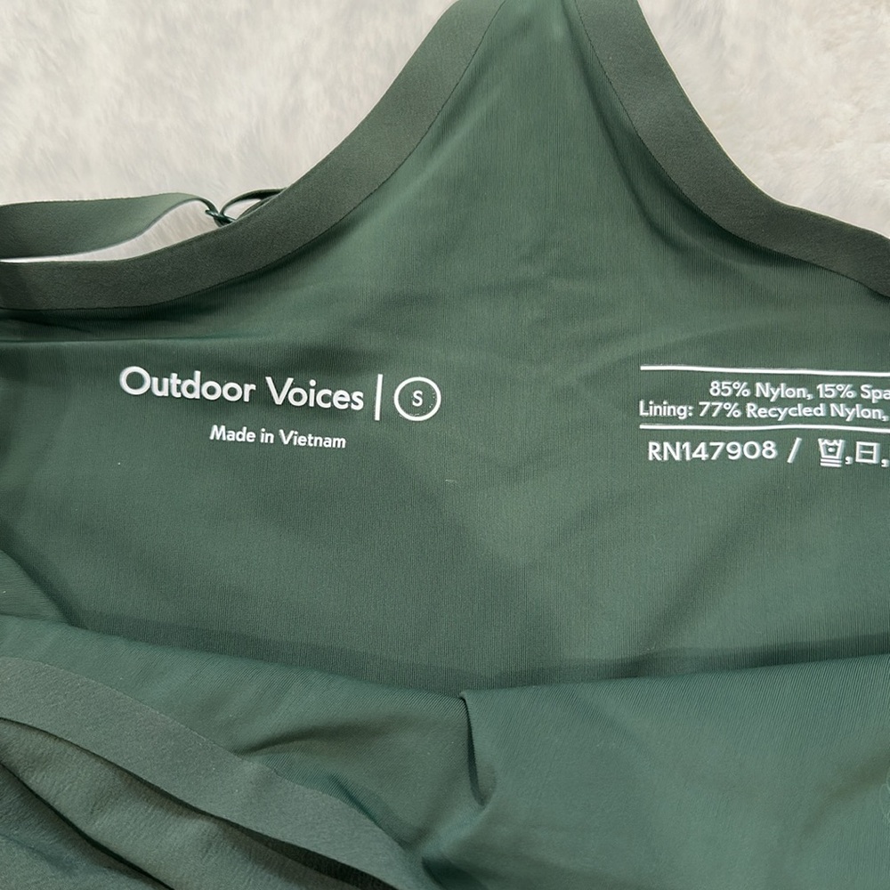 NWT Outdoor Voices The Exercise Dress Evergreen size S/M built in shorts/pockets - Picture 12 of 13